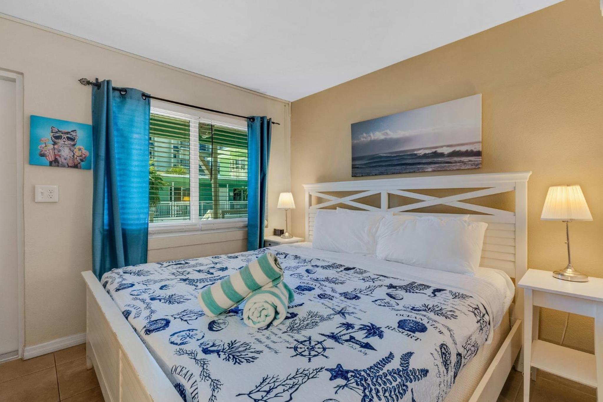 Tropic Terrace Suite #48 - Beachfront Resort view 5
