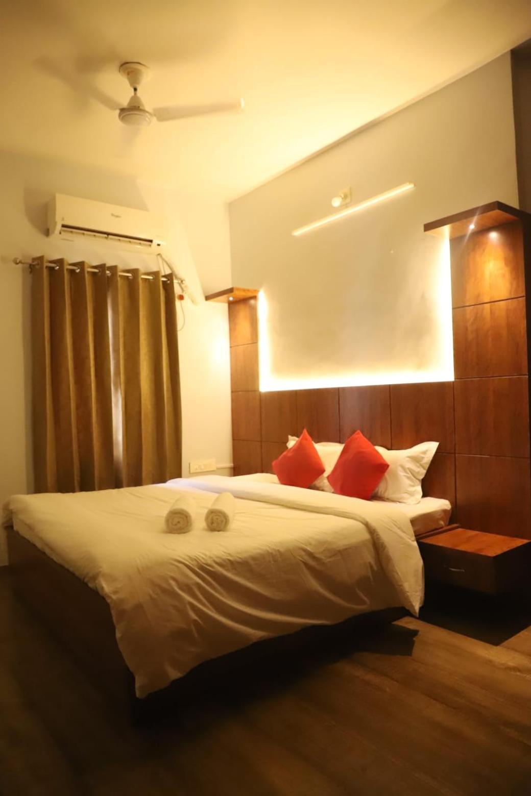 Bhanwar Villas