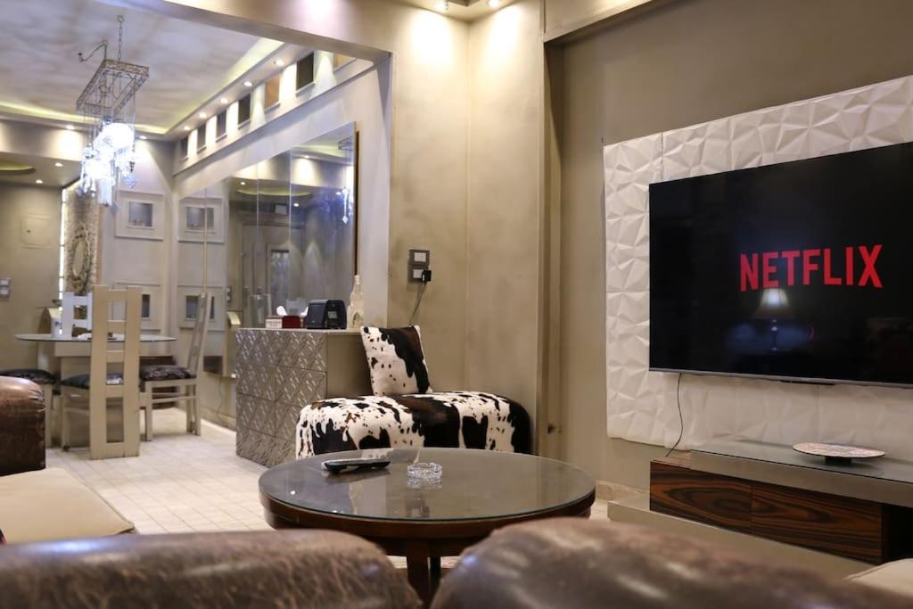 Charming 2BR Apt in Scenic Zamalek - Cosmic 7