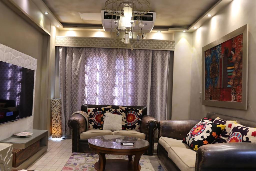 Charming 2BR Apt in Scenic Zamalek - Cosmic 7