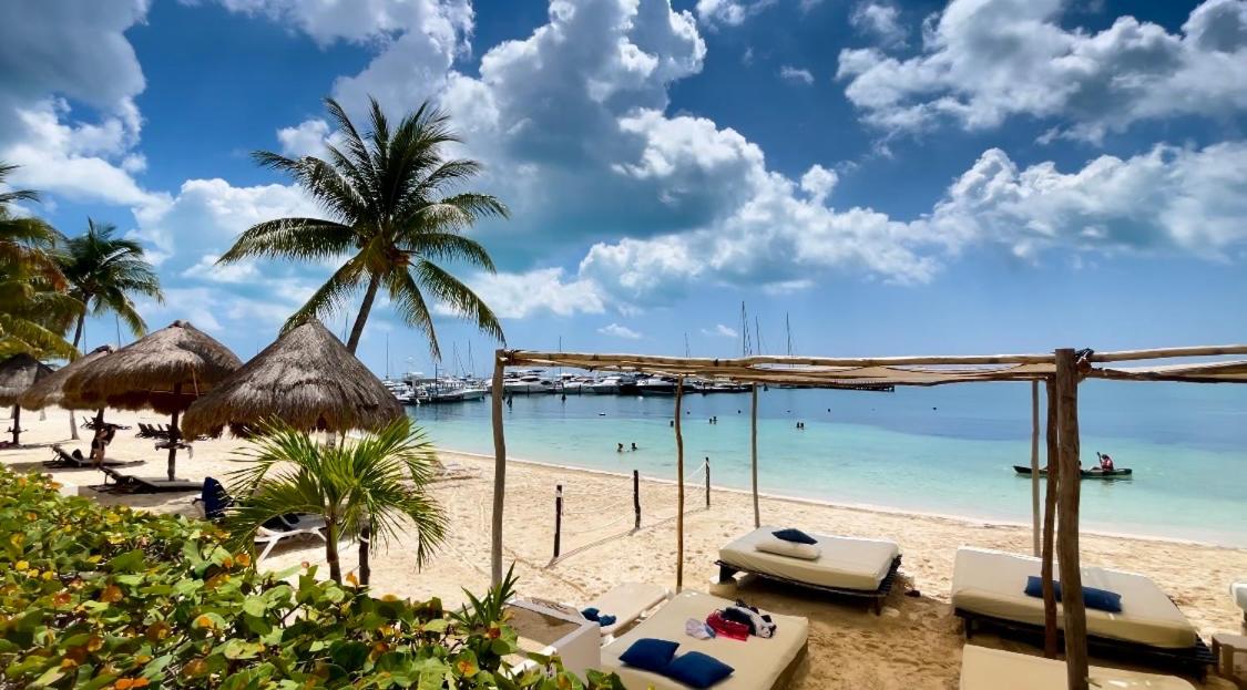Caribbean apartment