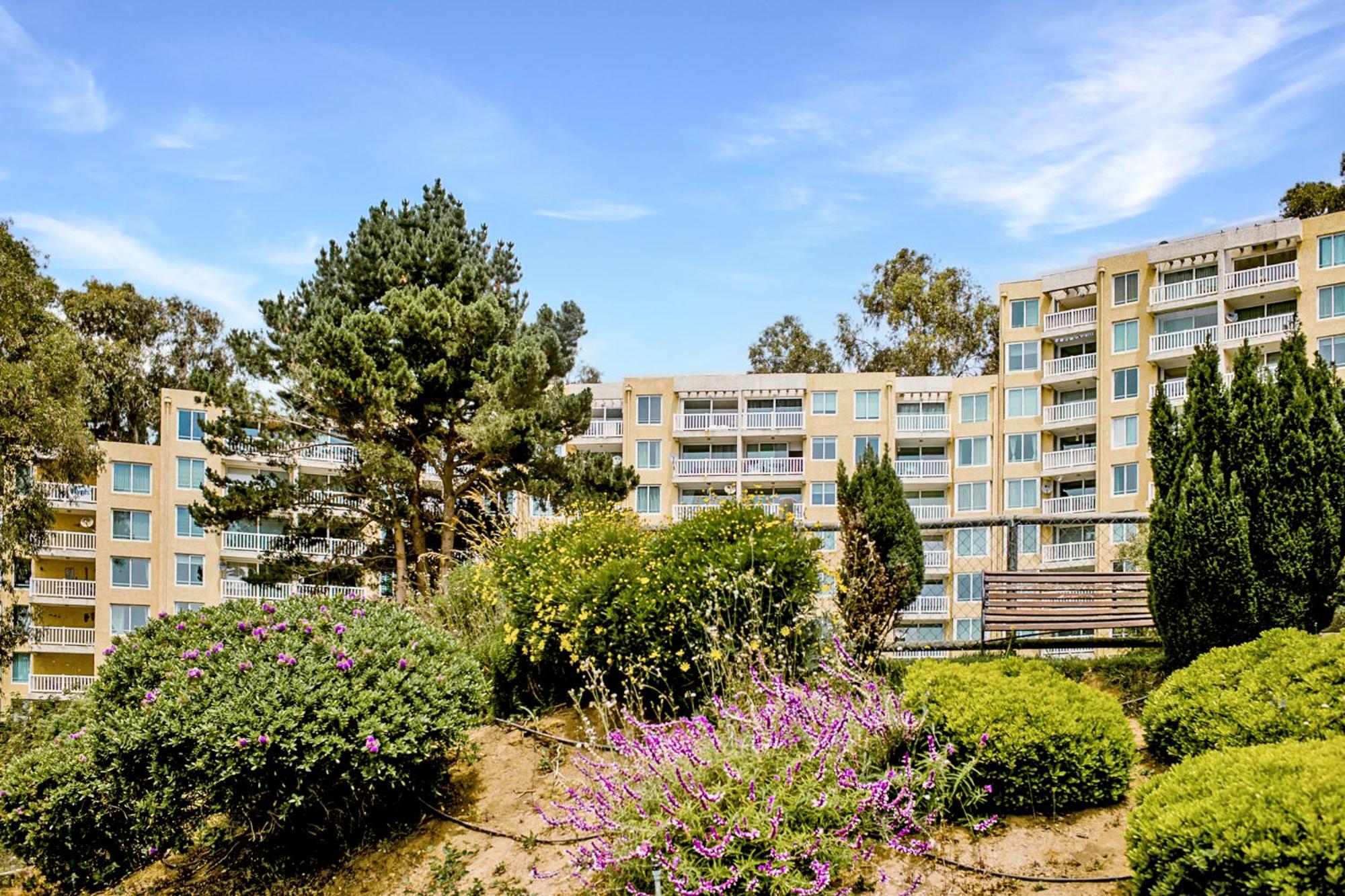 Depto Frente al Mar con Piscinas, Quincho, Jacuzzi y Sauna