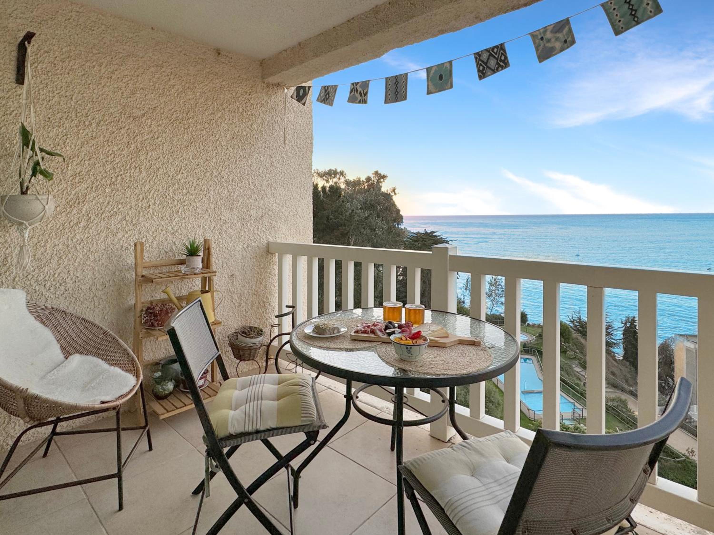 Depto Frente al Mar con Piscinas, Quincho, Jacuzzi y Sauna