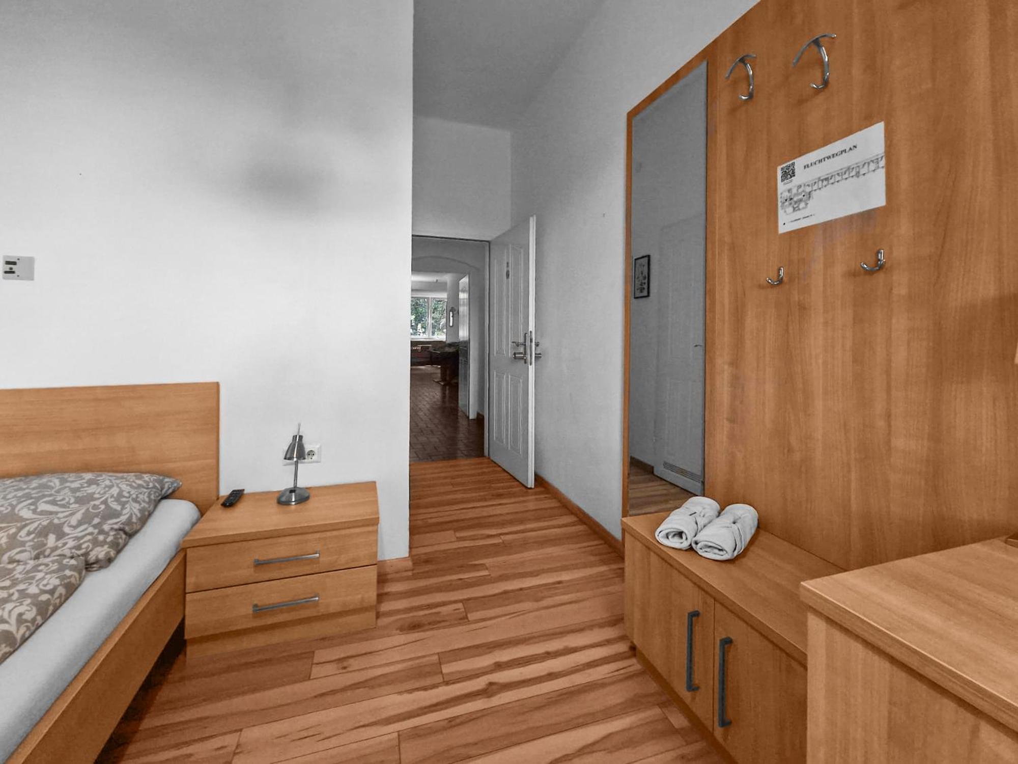 Josef Wolfik strasse 10 Apartment