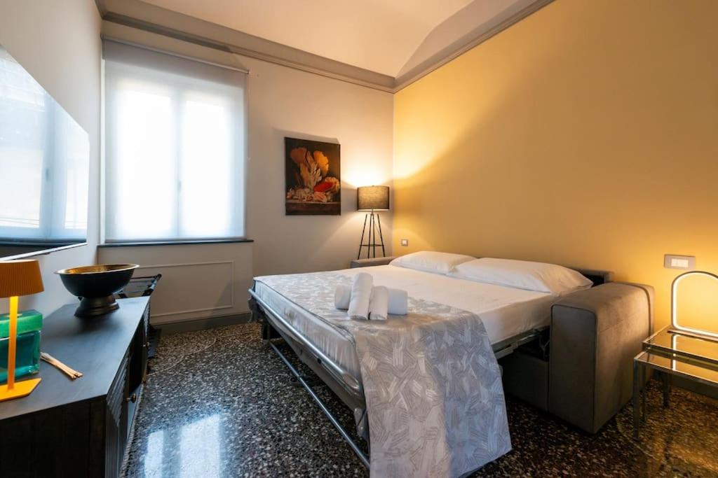 La Mirandola - centralissimo luxury loft view 3