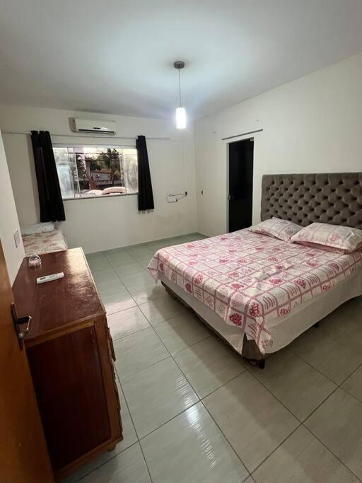 Duplex familiar com piscina de aquecimento solar