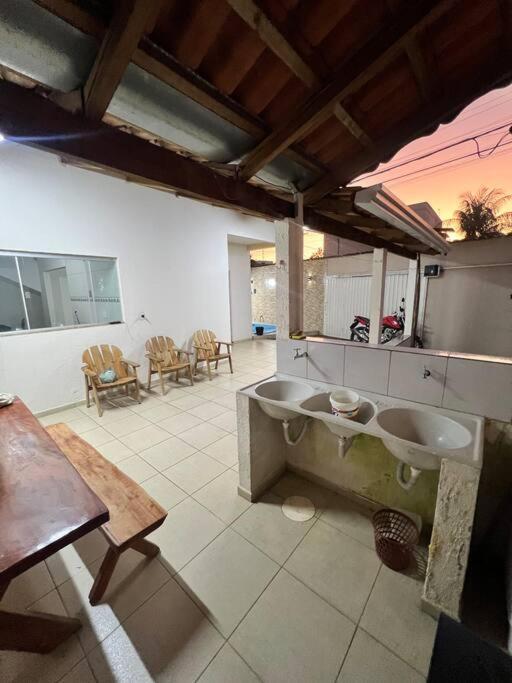 Duplex familiar com piscina de aquecimento solar