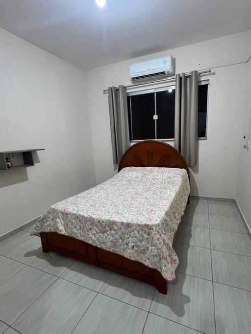 Duplex familiar com piscina de aquecimento solar