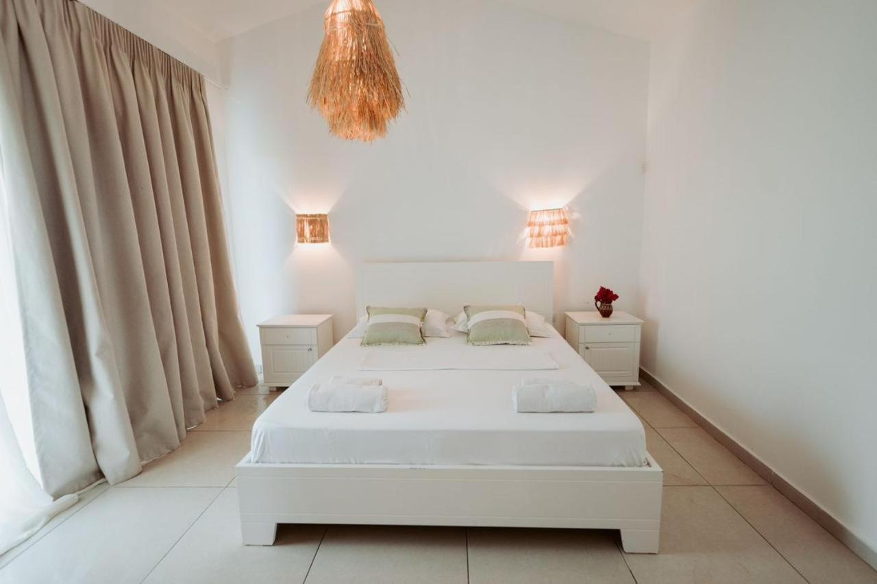 Drymades Bungalows Adults Only