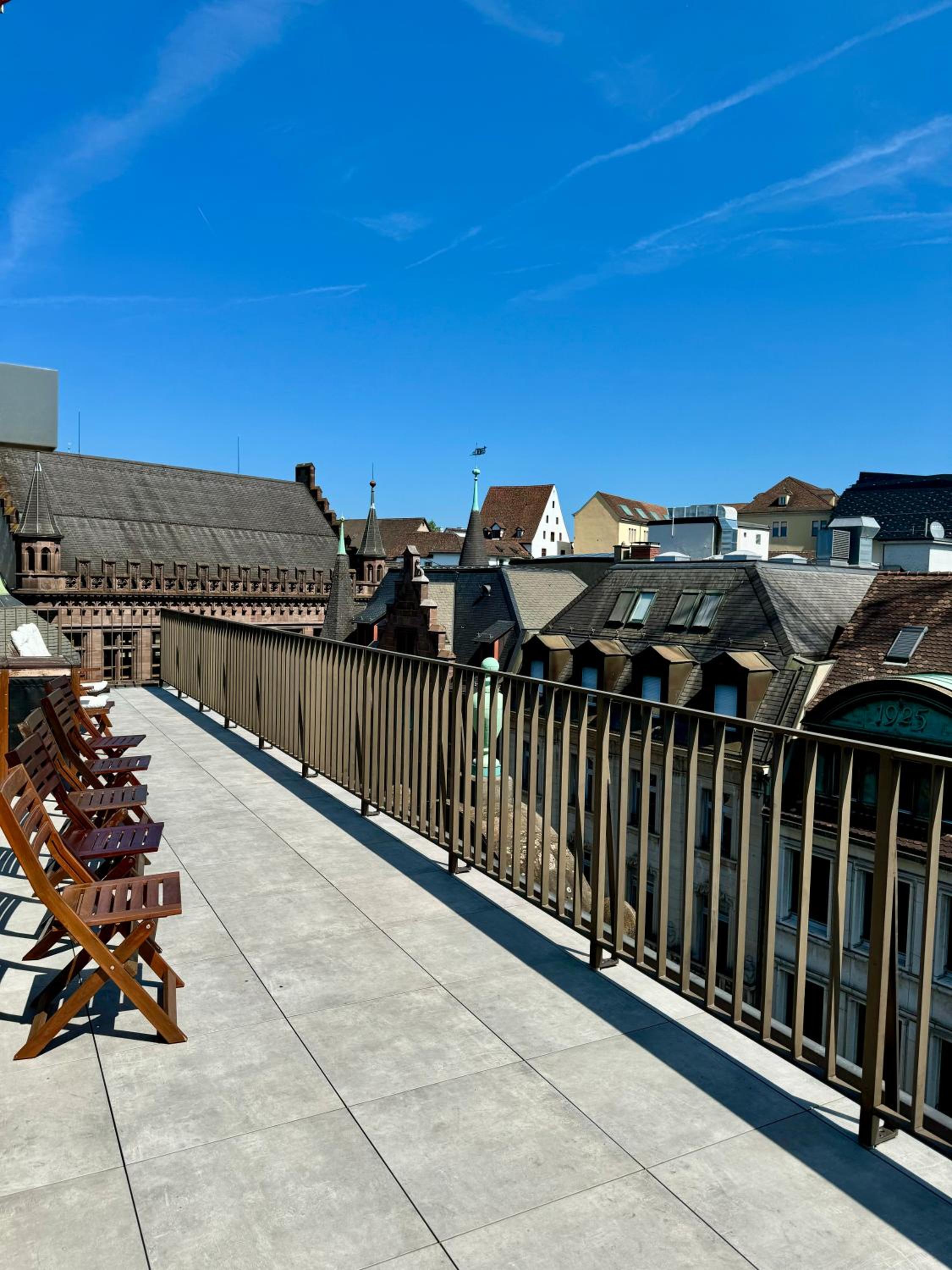 Exclusive Rooftop Duplex Penthouse - 200sqm - 280 Panoramic Views - Downtown