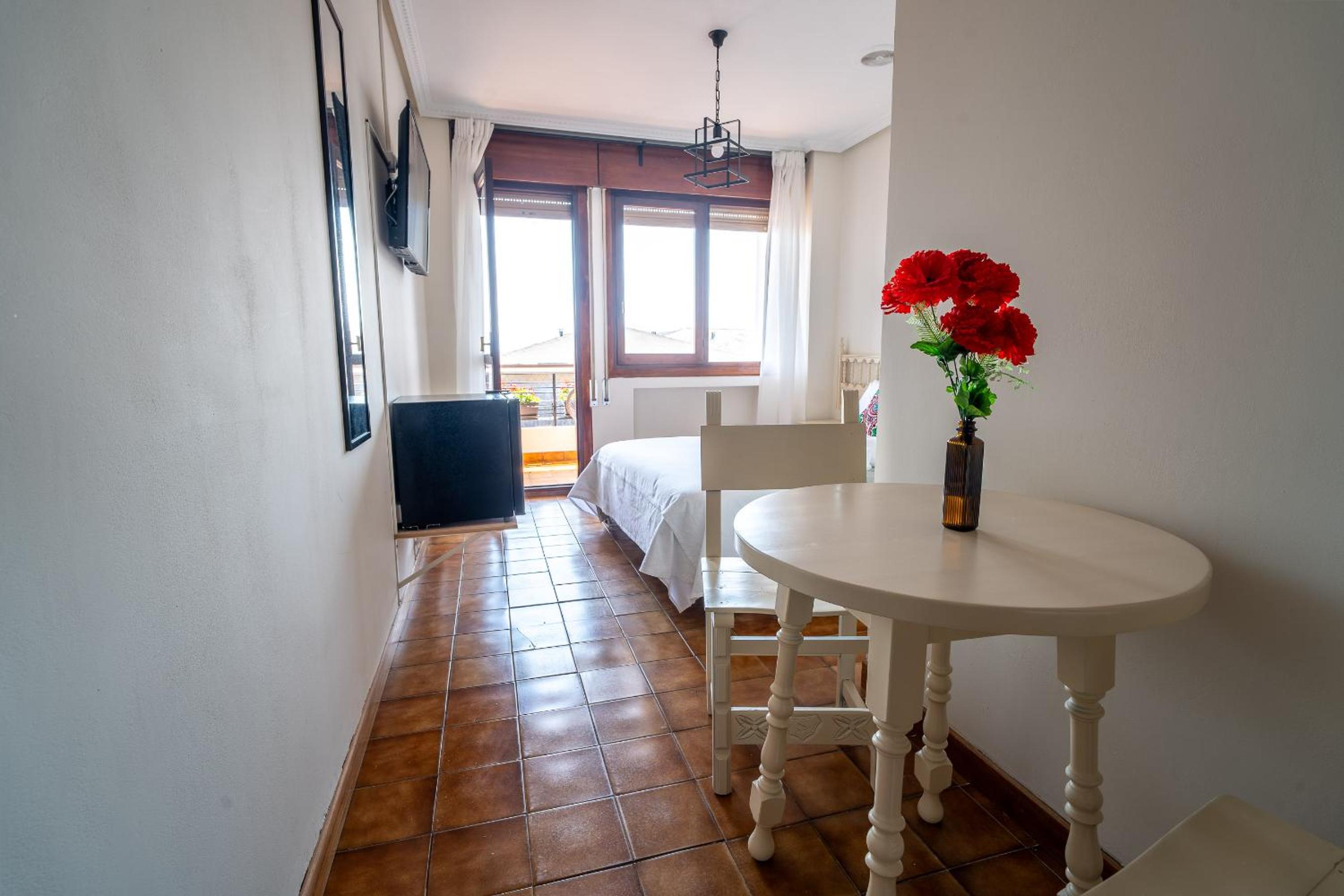 Oliva Rooms 3000