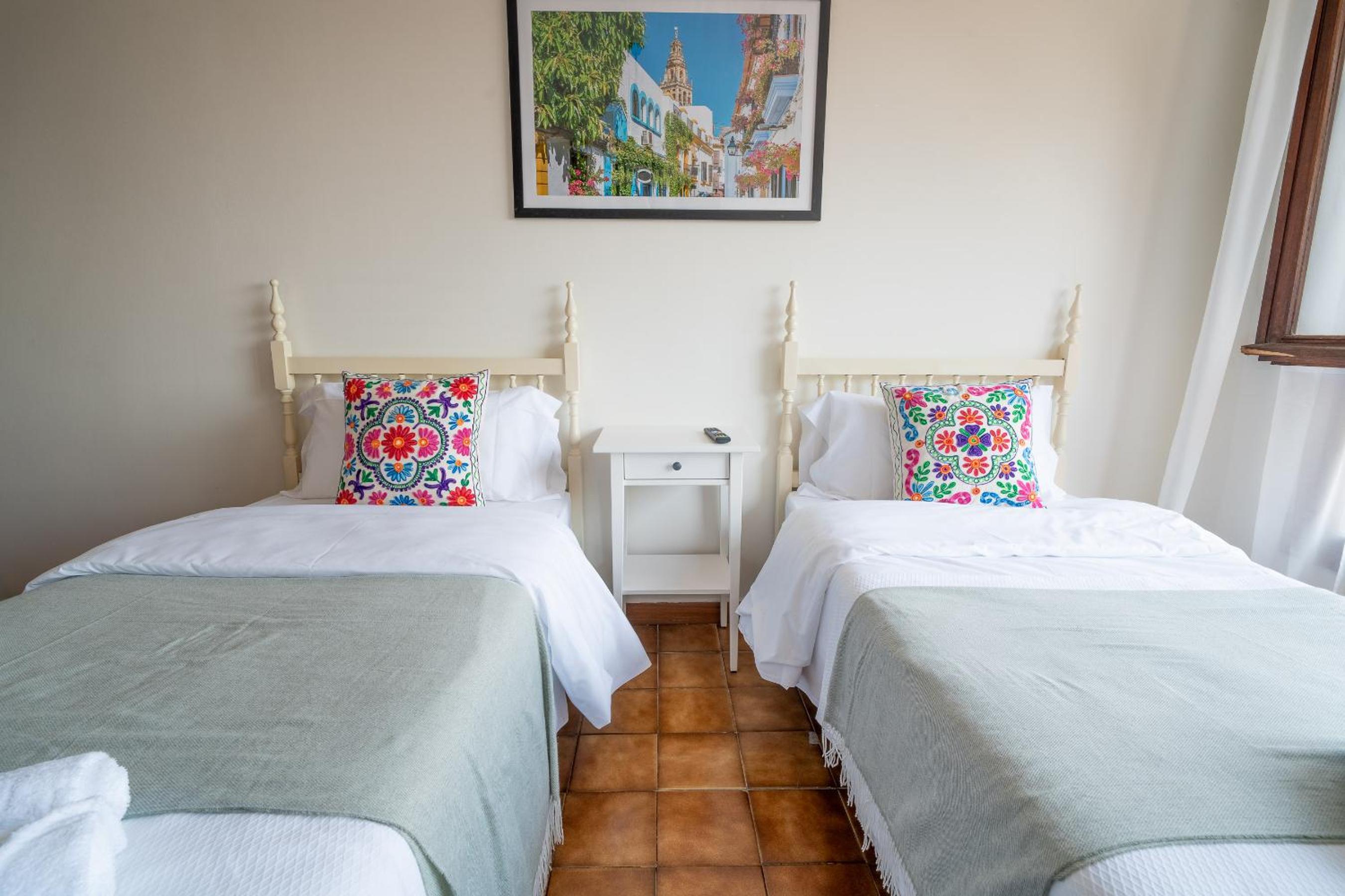 Oliva Rooms 3000