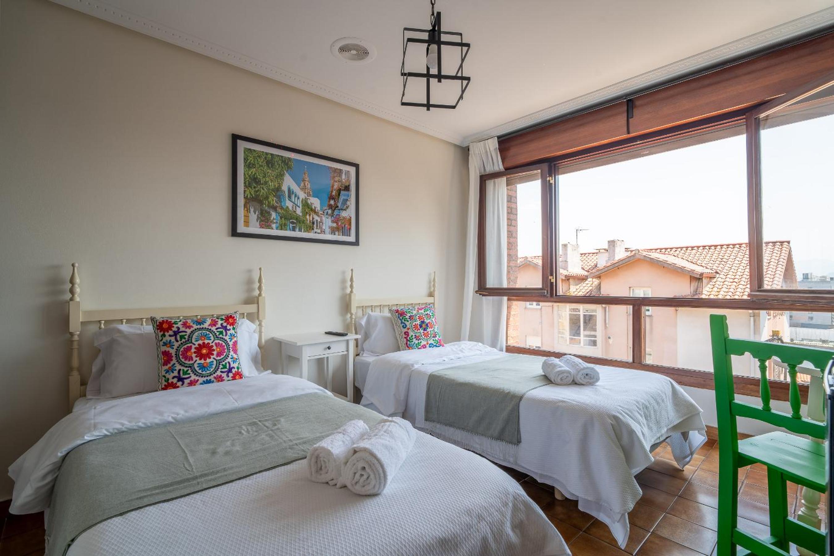 Oliva Rooms 3000