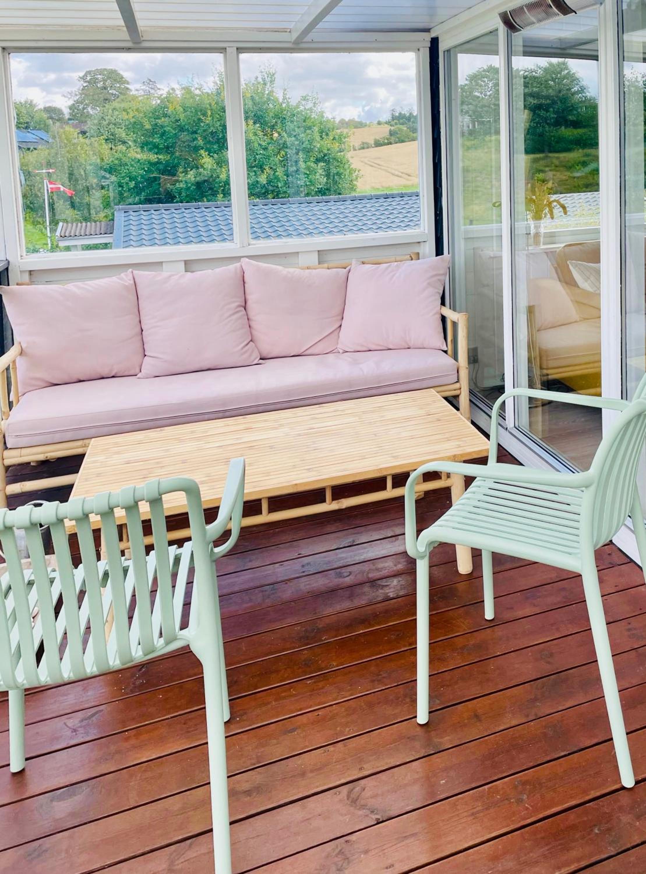 Dejligt sommerhus med udsigt over fjorden