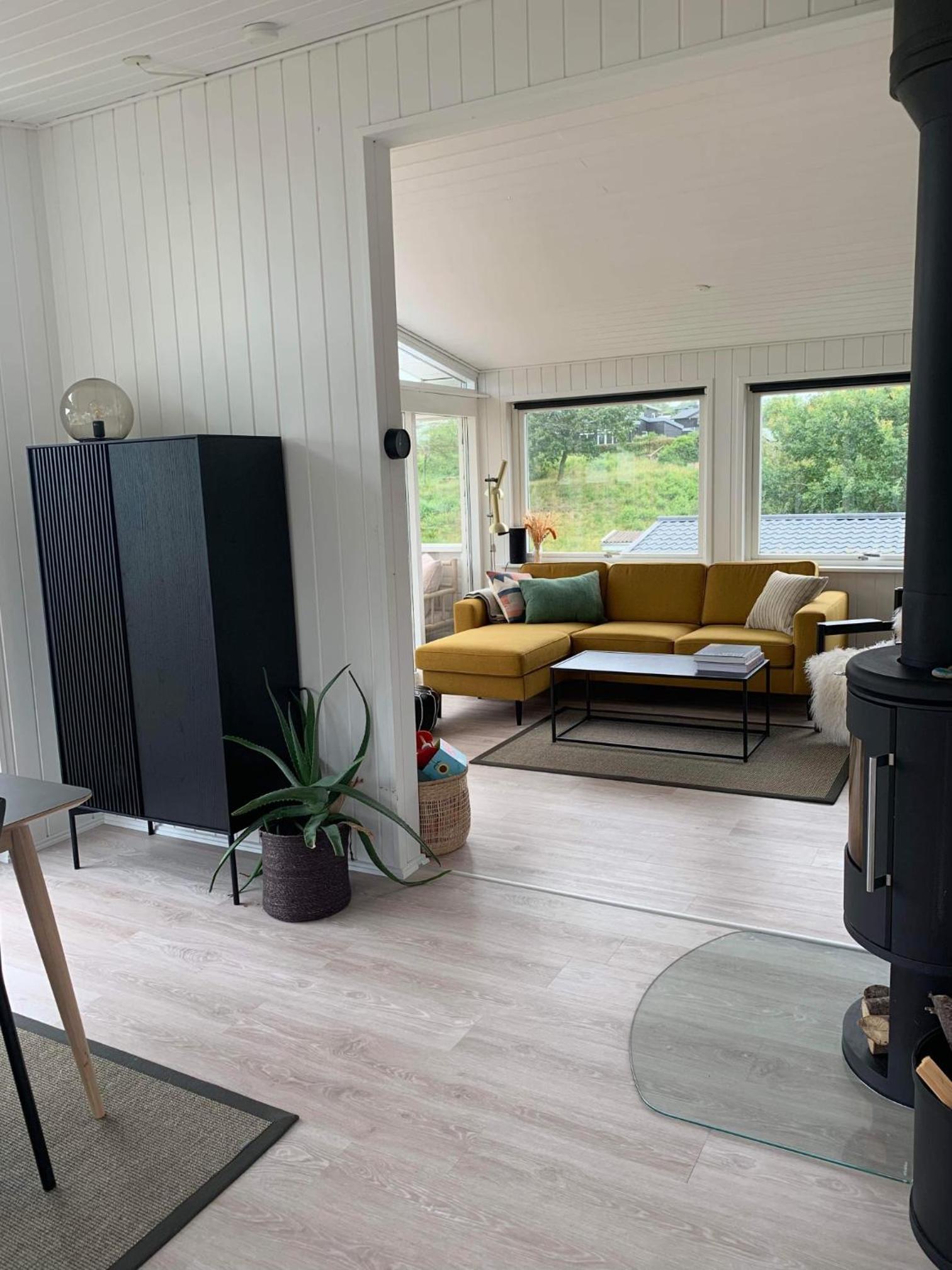 Dejligt sommerhus med udsigt over fjorden