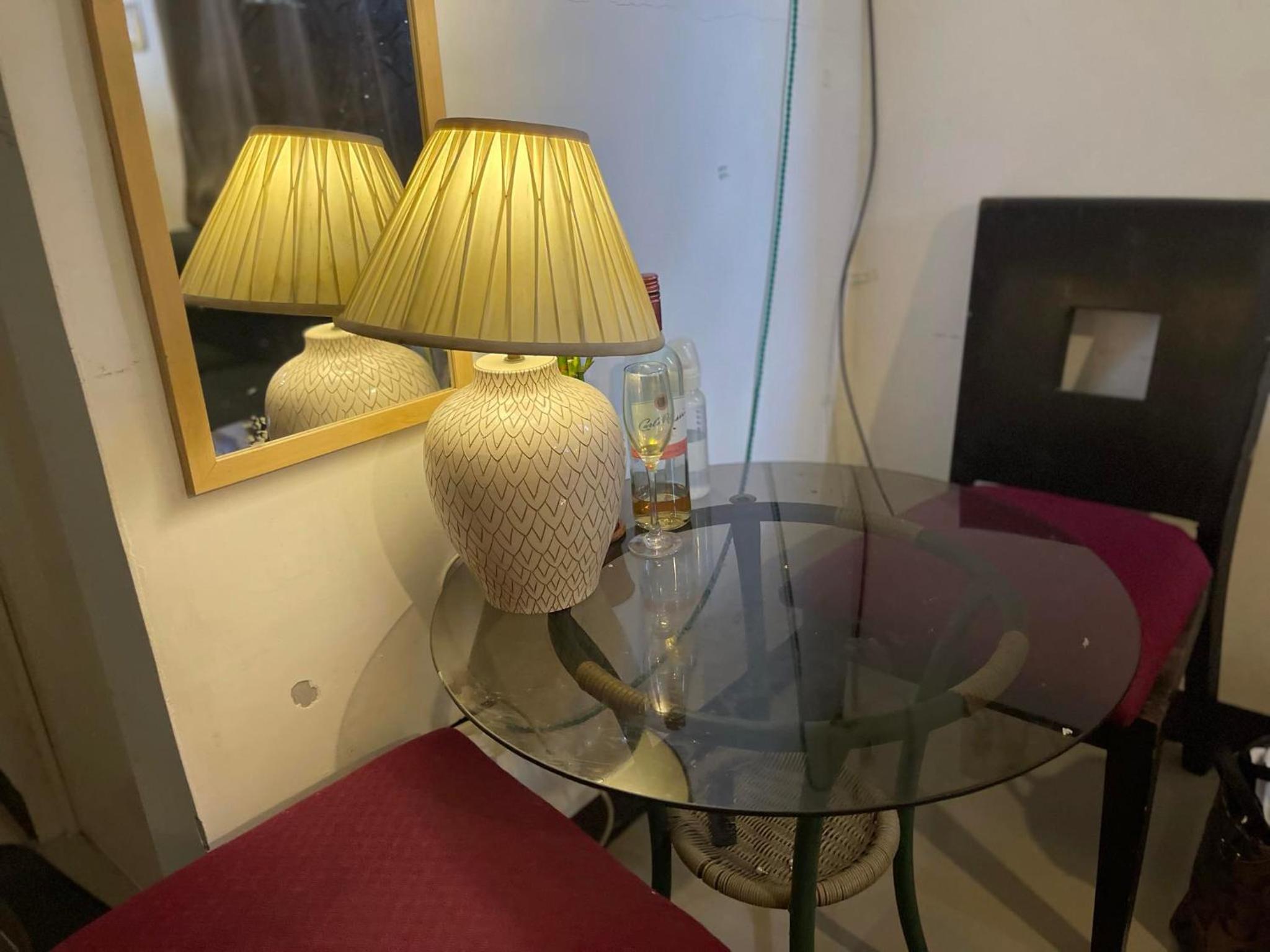 Cozy 2-bedroom family house near Clark & Angeles city view 4