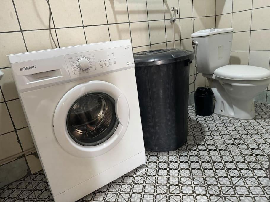 Spacieux Appartement calme, climatisé avec WIFI, Plein Centre Ville AKWA Douala