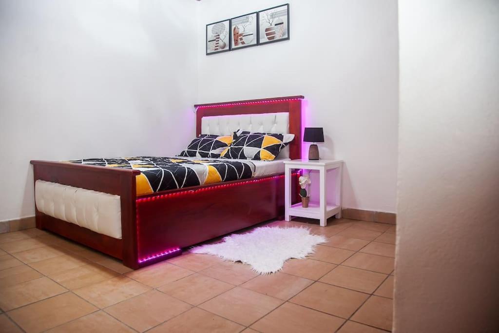 Spacieux Appartement calme, climatisé avec WIFI, Plein Centre Ville AKWA Douala