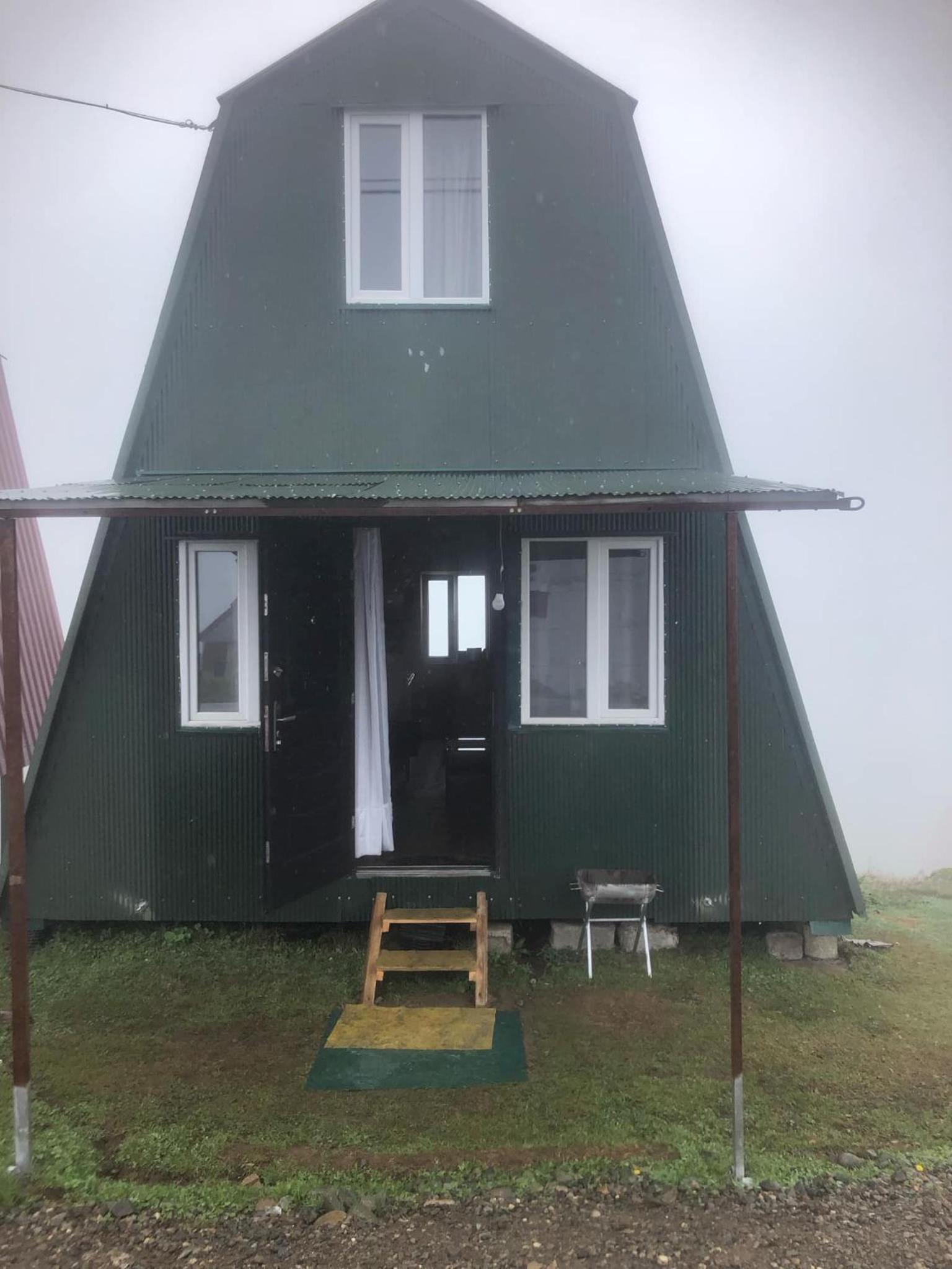 Cloudtop hut