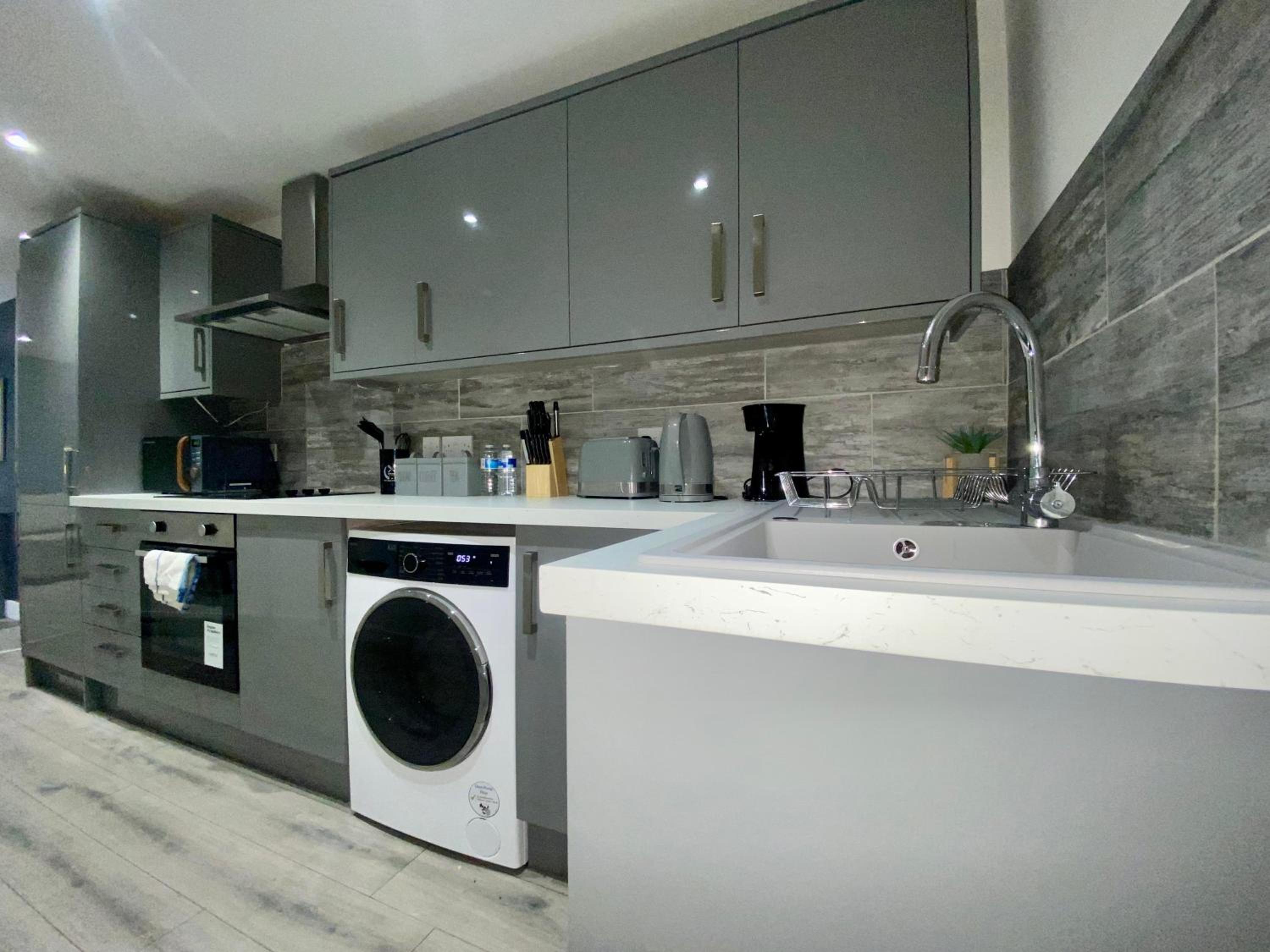 Apartment 3 view 5