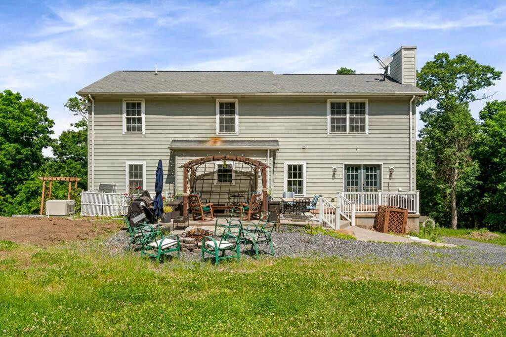 Multi-gen Family Mountain House