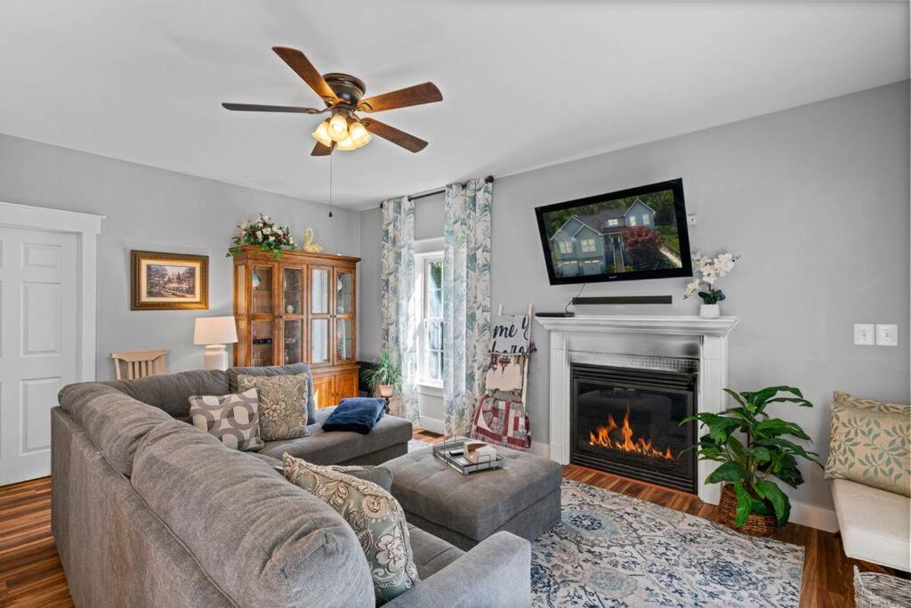 Multi-gen Family Mountain House