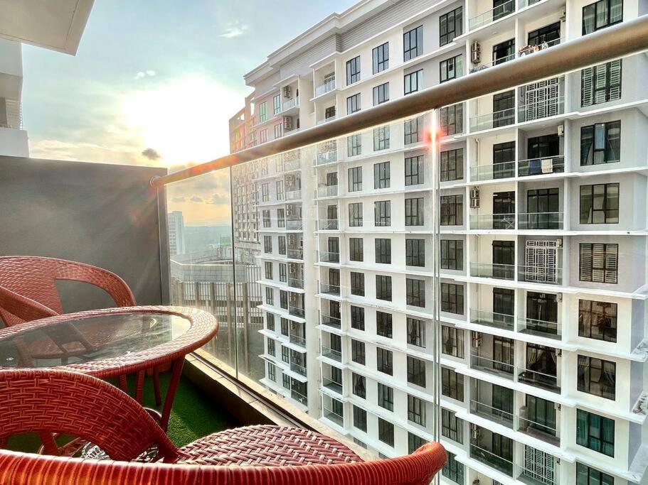 1610 The Platino 5min to Paradigm Sutera JB