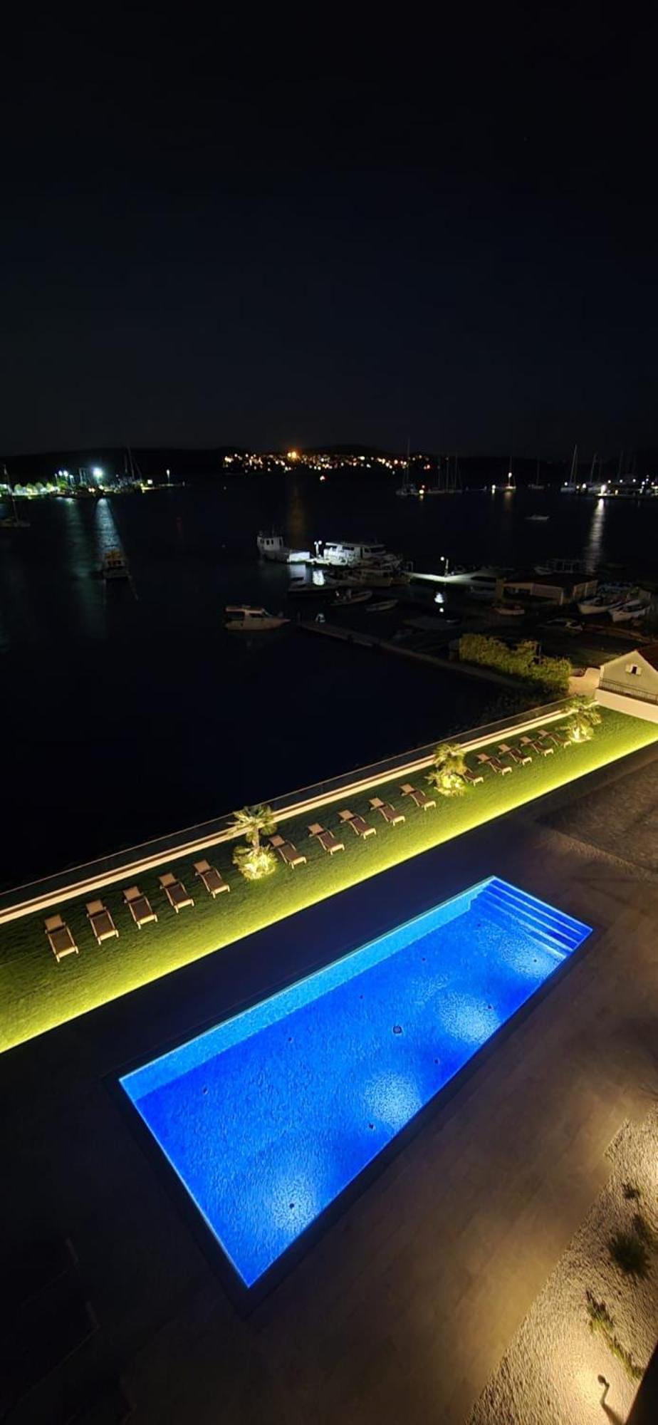 Royal Dutch 10 Trogir