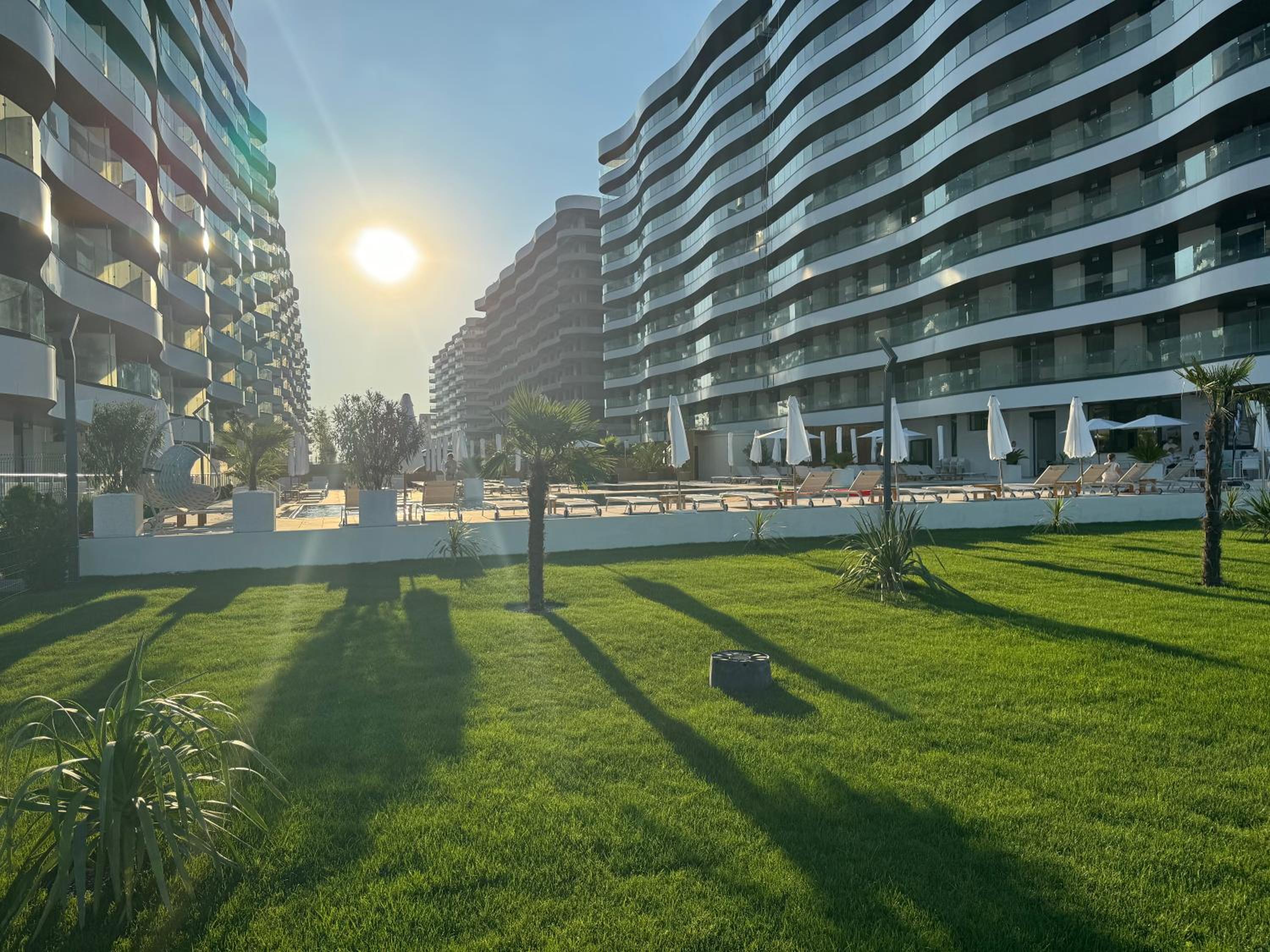 EER Beach Studios Mamaia