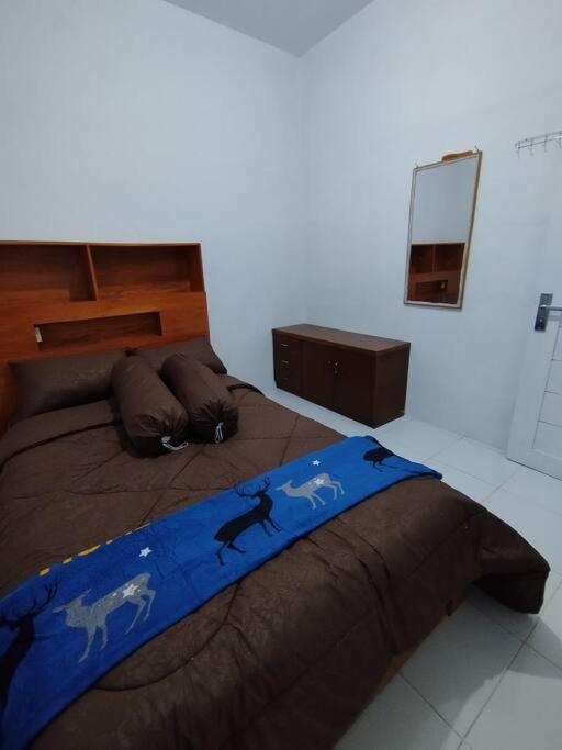 Kartika Homestay Wonosobo view 4