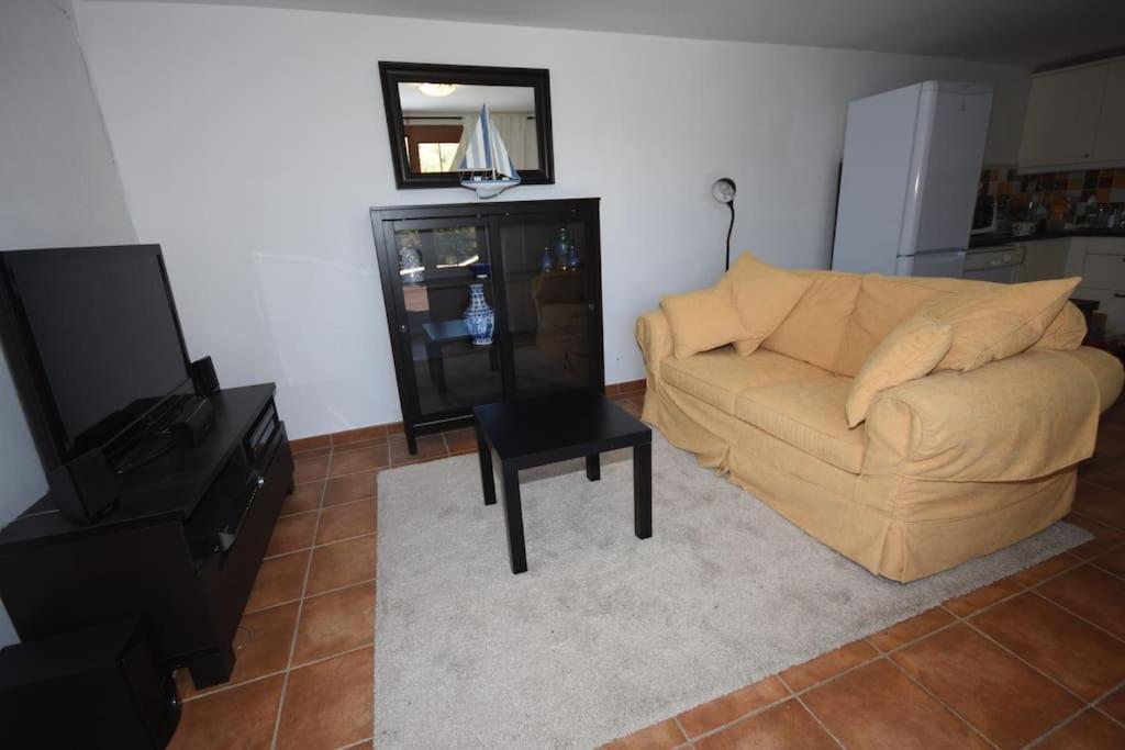 Luxury 'Pool level' Apartment - Comares