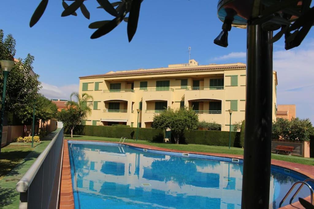 Marina St Jordi Bajos gran terraza, piscina 6 personas photo 2