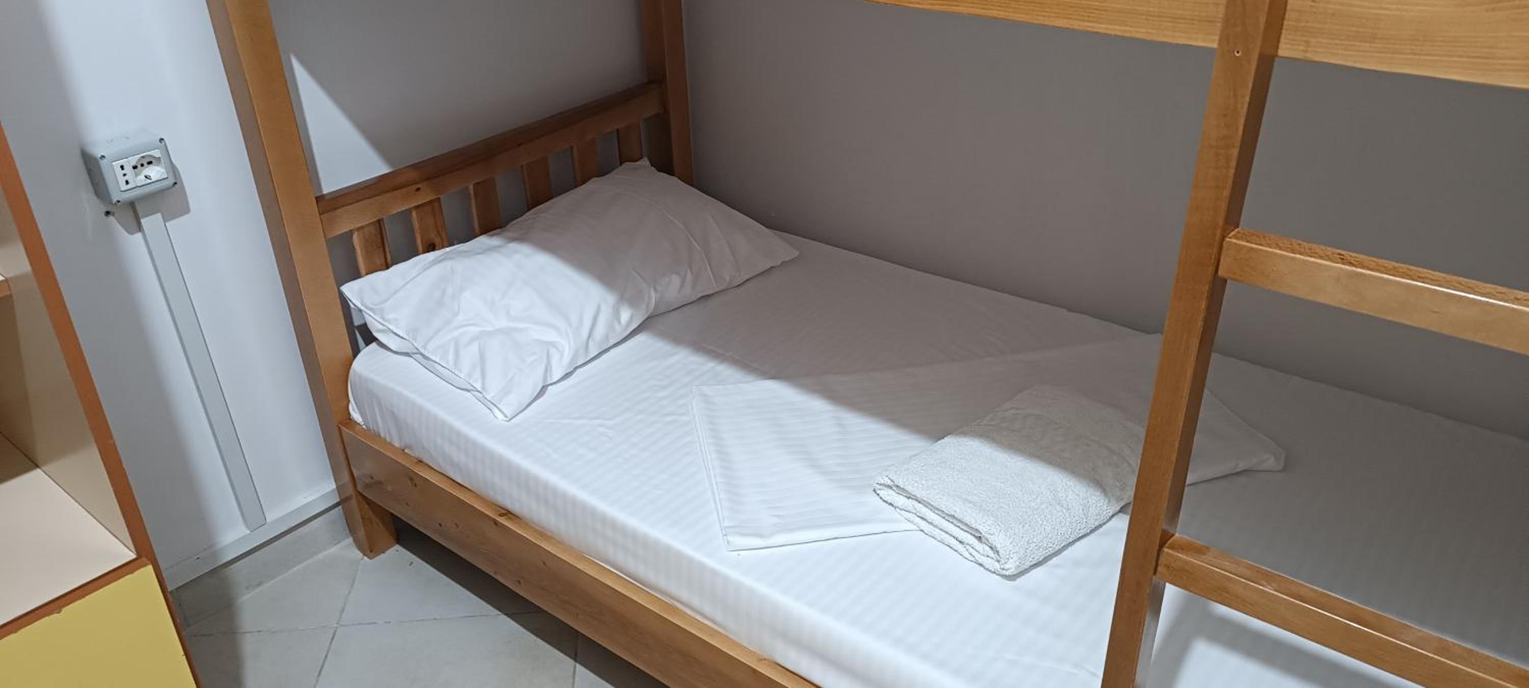 Hostel Vlora