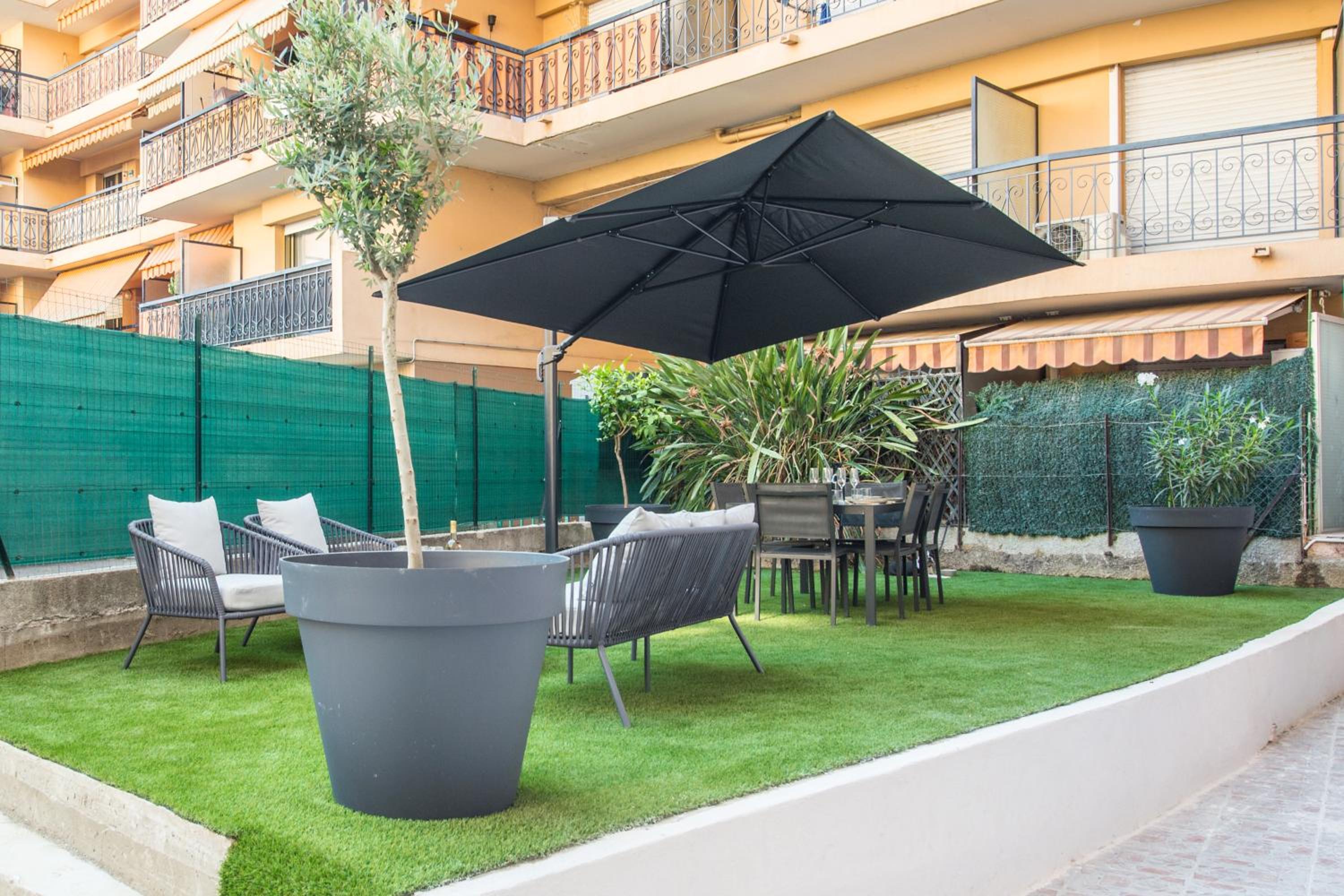 LOGGIAS - Somptueux 4 pièces - Parking - Terrasse - Menton