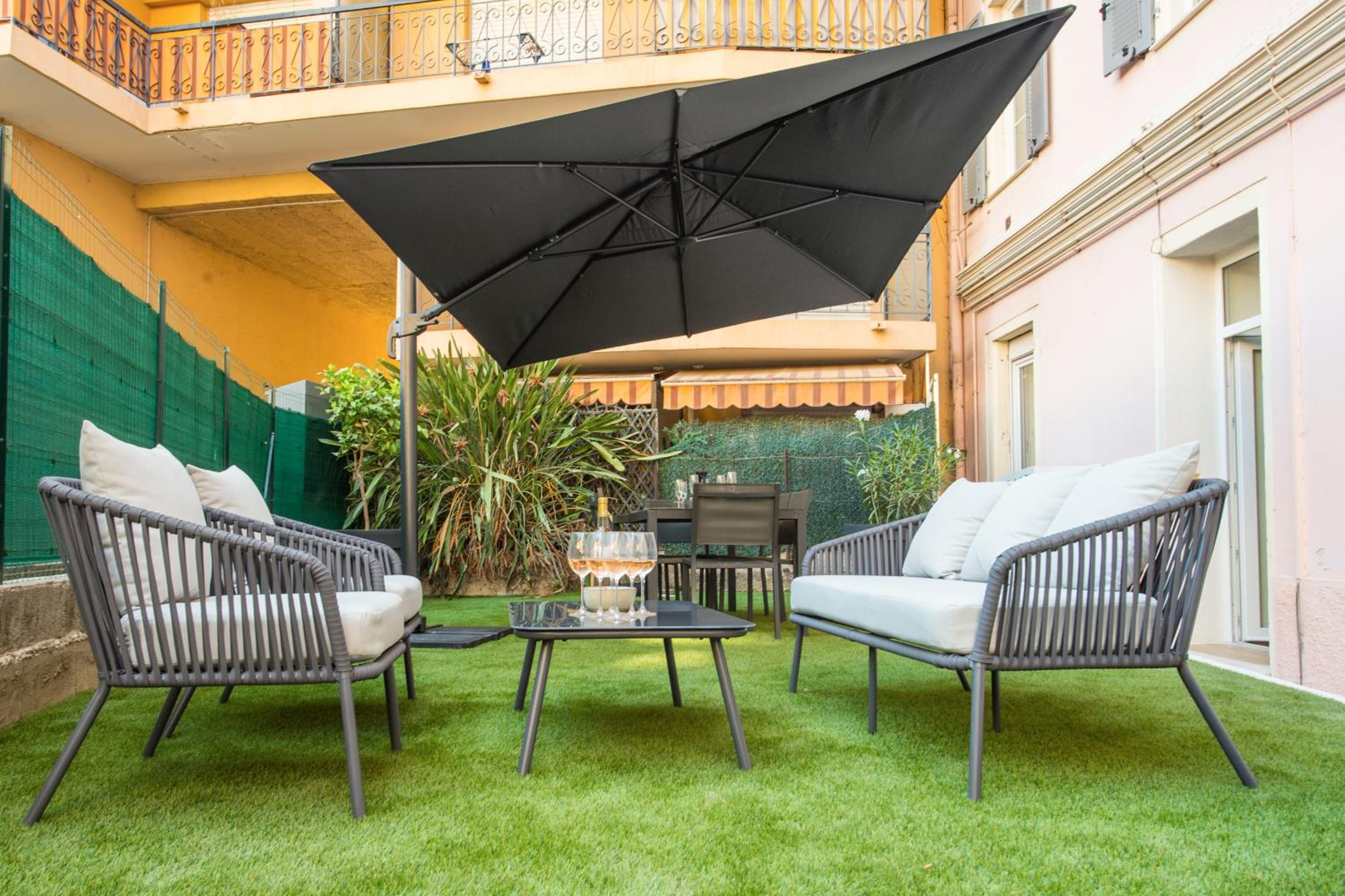 LOGGIAS - Somptueux 4 pièces - Parking - Terrasse - Menton