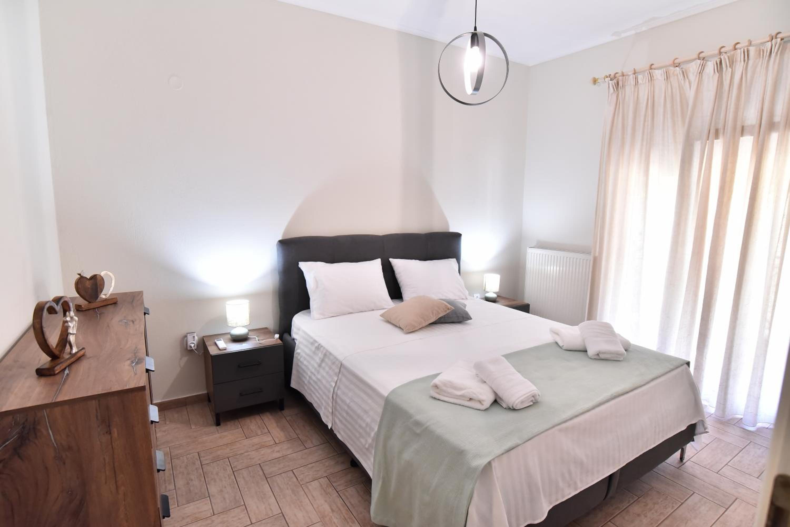 Elia Apartments