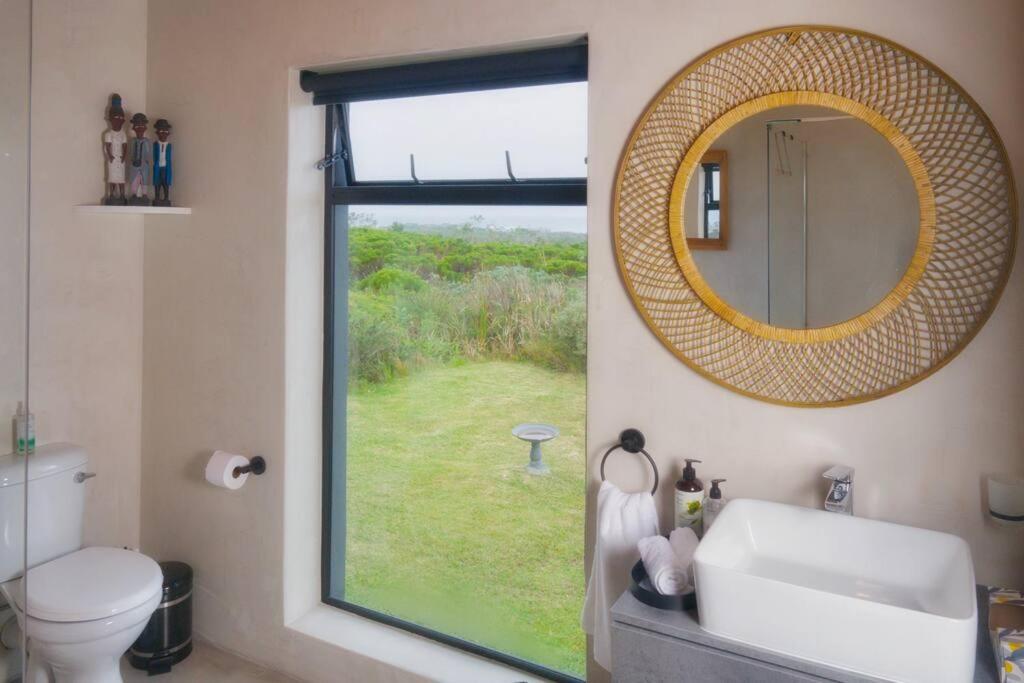 Cozy House with Sea and Mountain Views view 2