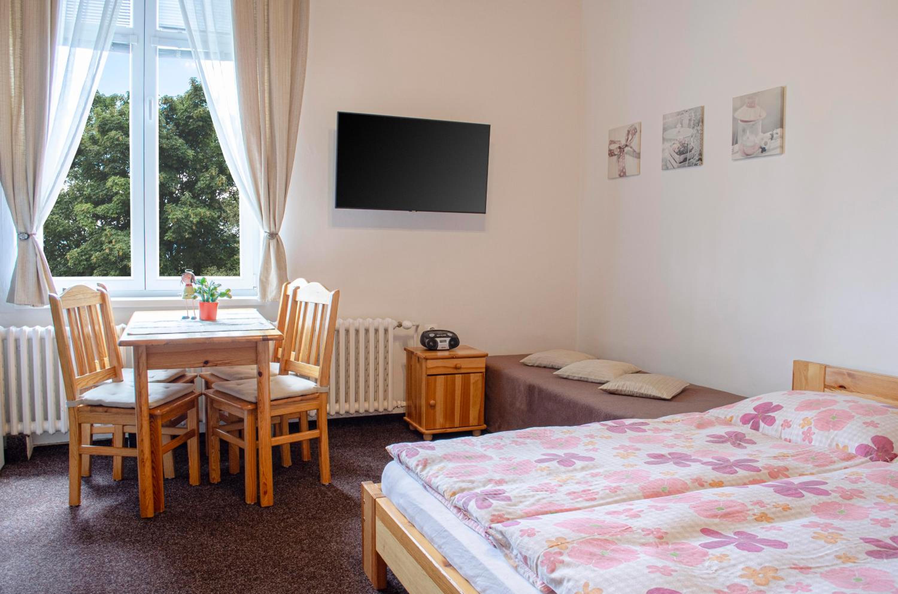 Apartmany PAVILON D - Budget, Classic, Family view 3