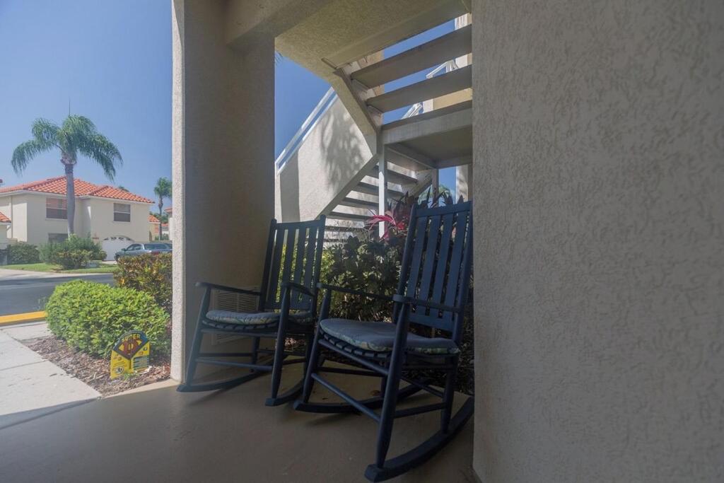 No damage Beautiful and Relaxing Condo min from St Pete beach Discnt available
