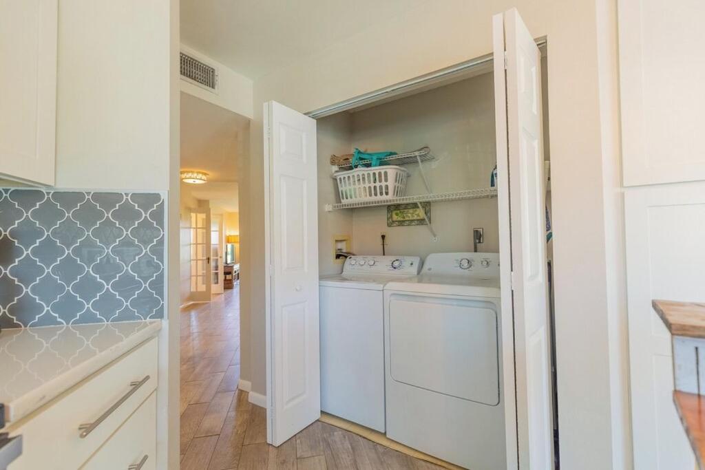 No damage Beautiful and Relaxing Condo min from St Pete beach Discnt available