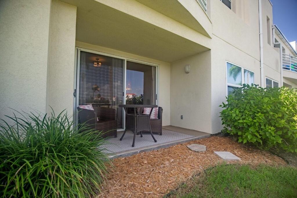 No damage Beautiful and Relaxing Condo min from St Pete beach Discnt available