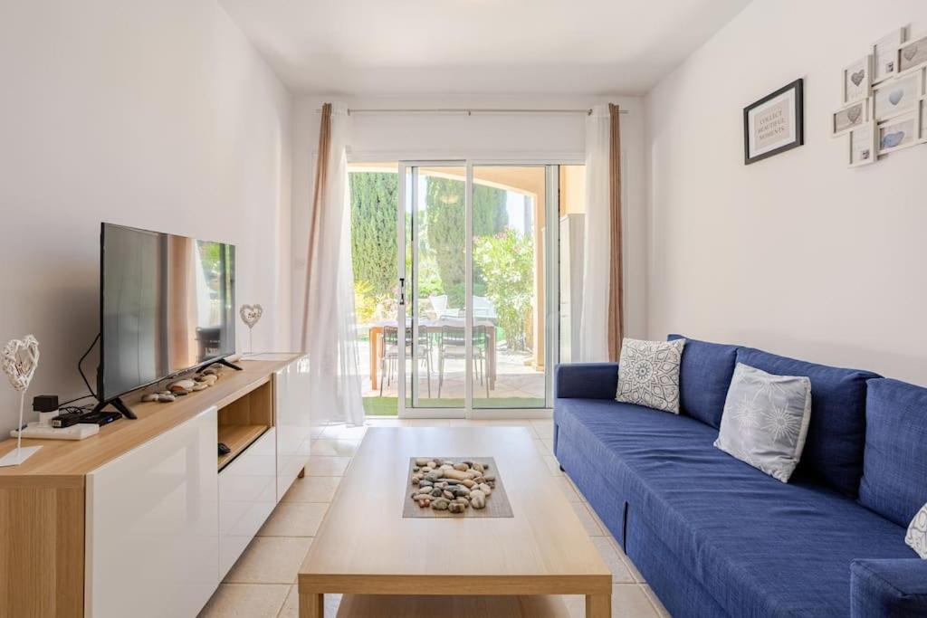 Großes Apartment in idyllischer Anlage, strandnah in Mandria, Paphos