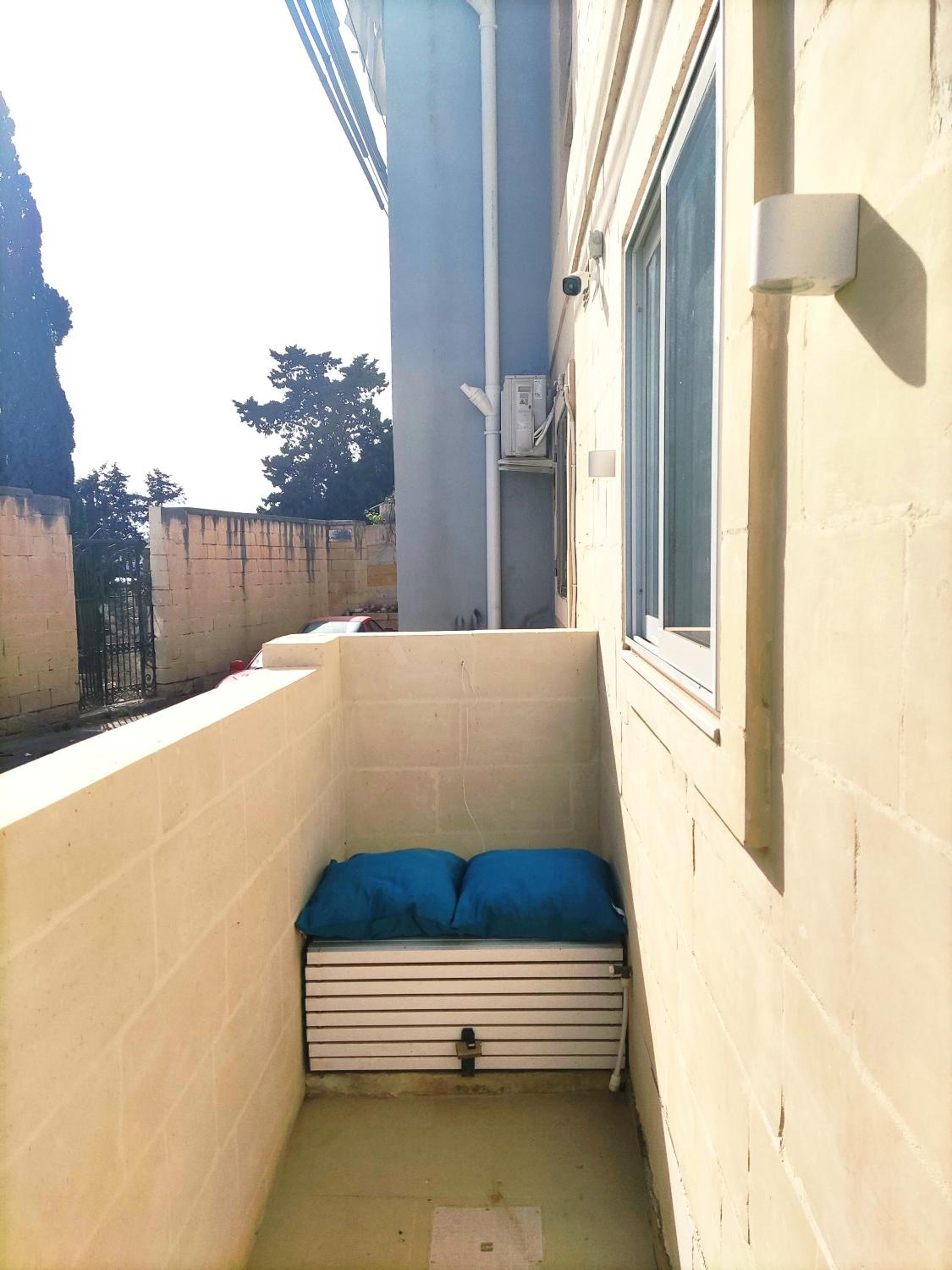 Charming Studio in Historic Kalkara Malta