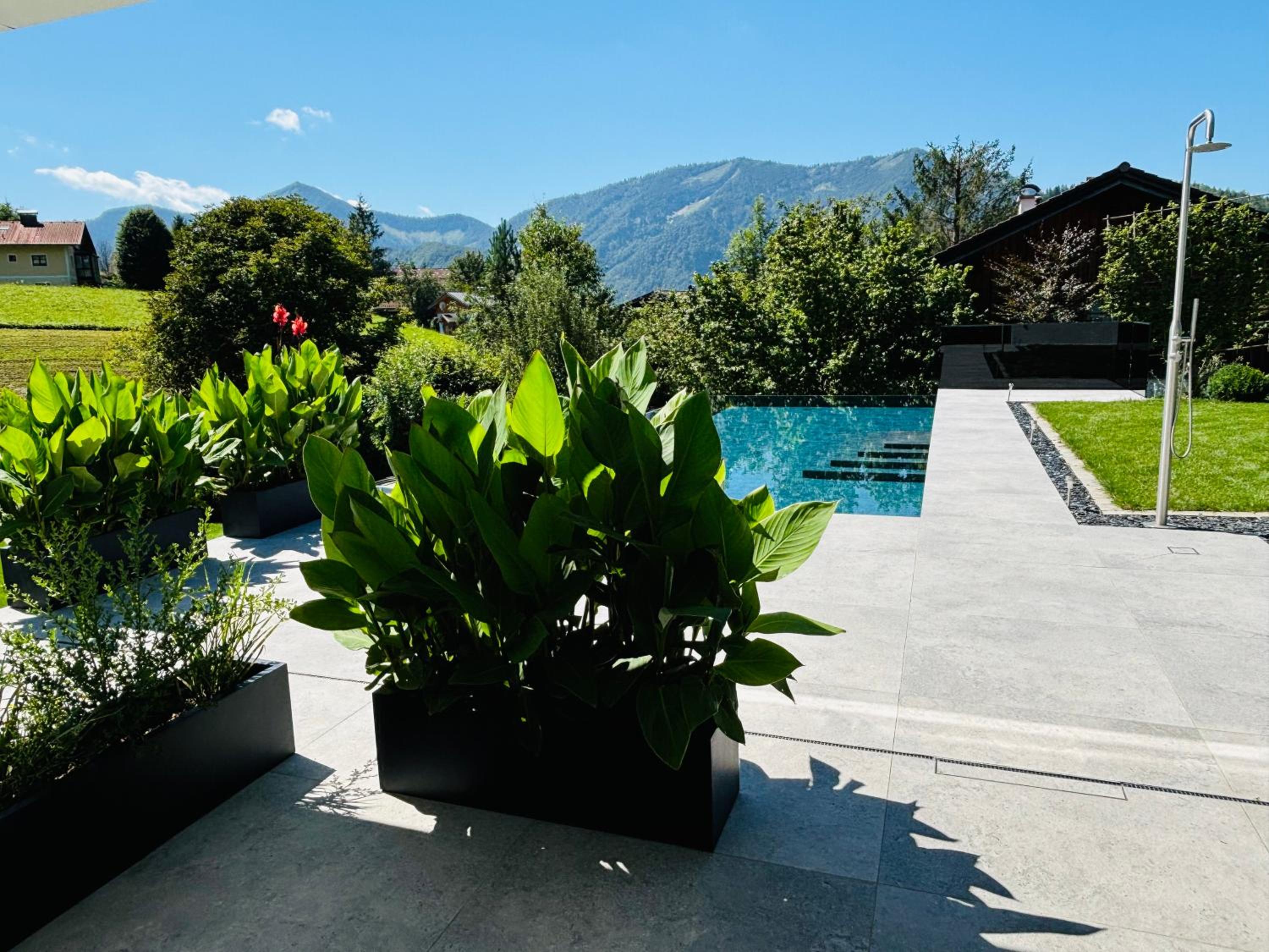 place2be - with infinity pool