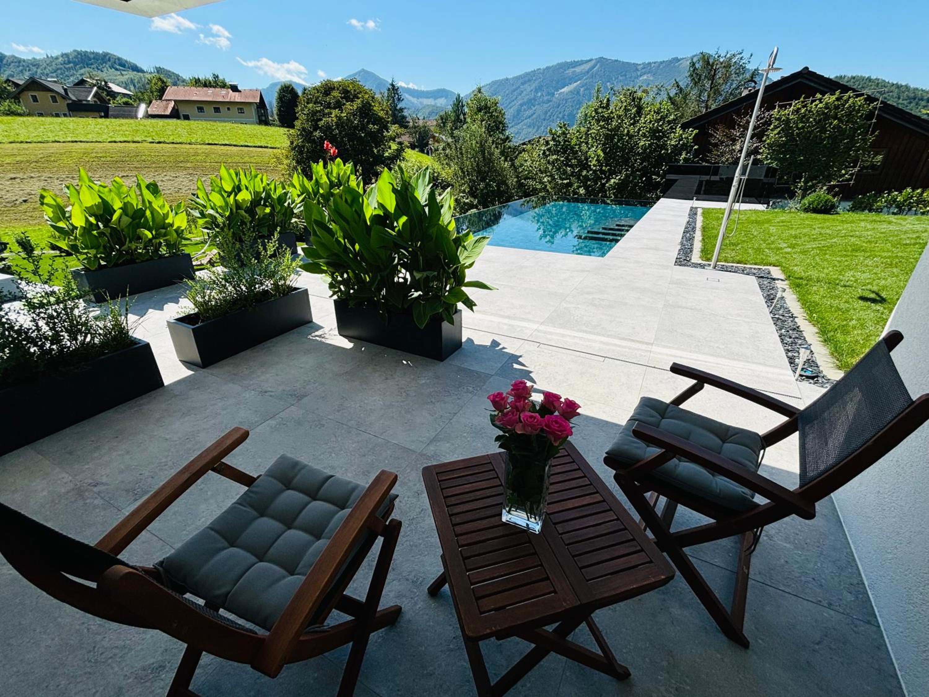 place2be - with infinity pool