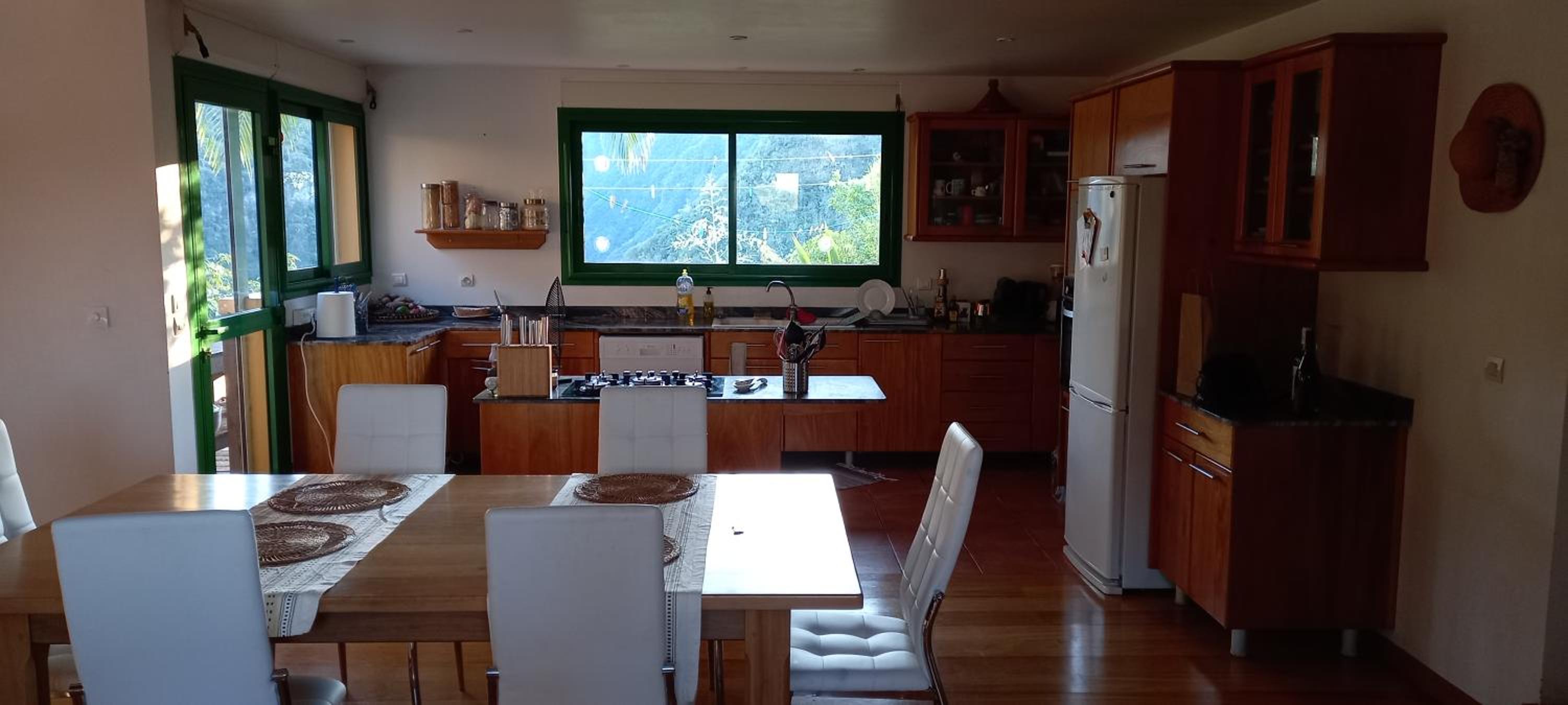 Magnifique villa contemporaine avec vue imprenable sur Ravine du Bras de la Plaine view 4