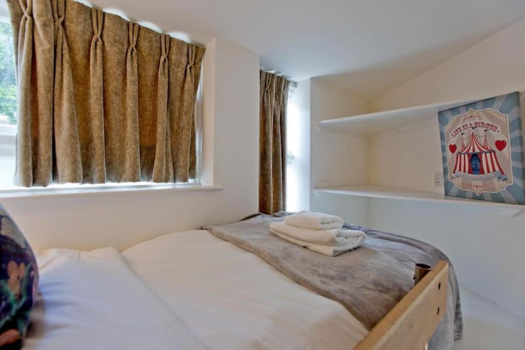 Cosy 2 Bed Modern Mews - Kings Cross