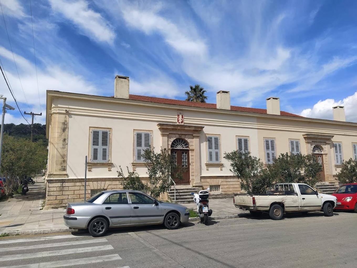 Bella Bianca , 200m from central square