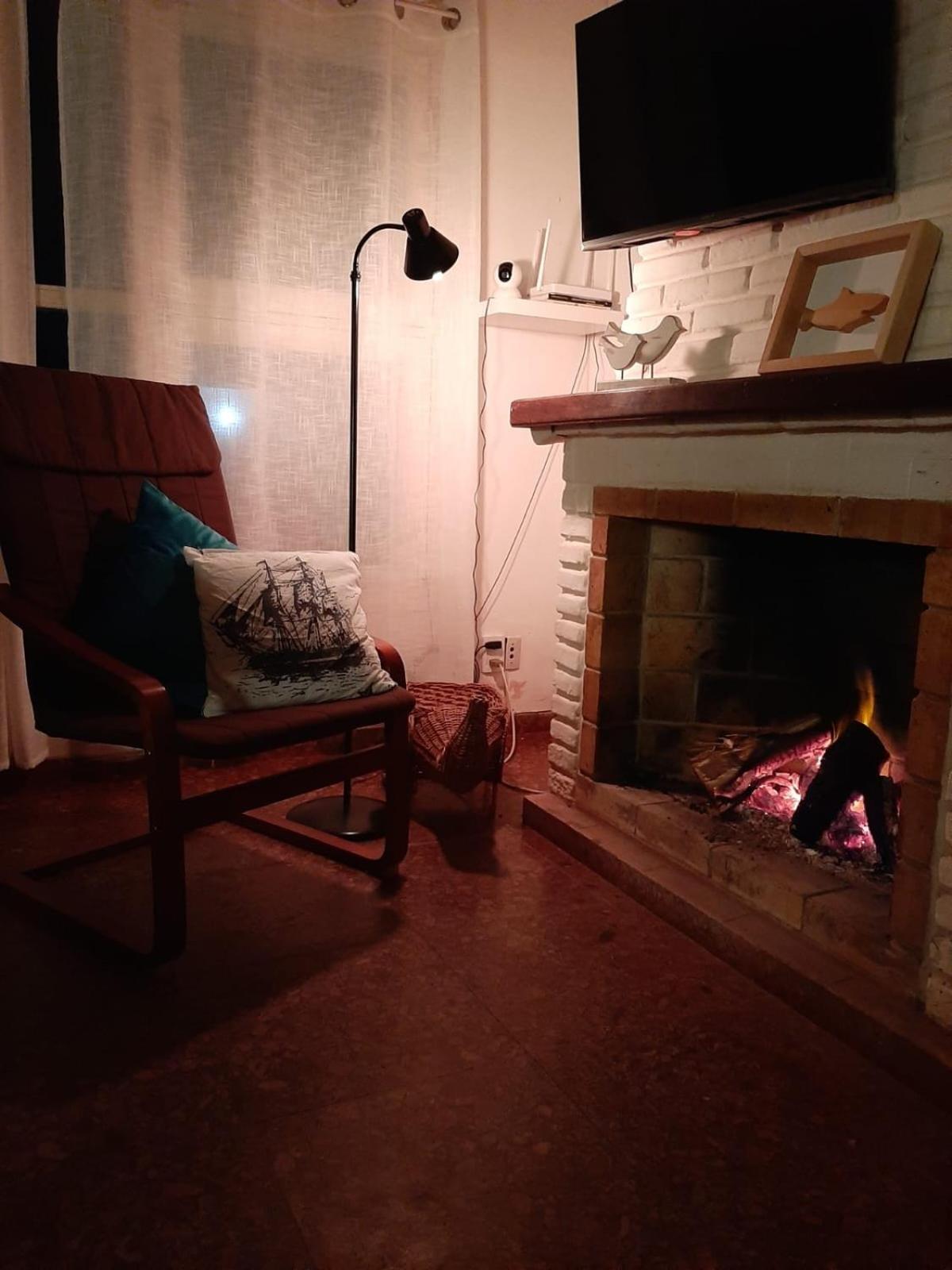 Casa a 3 cuadras del mar, amplio parrillero techado y cochera