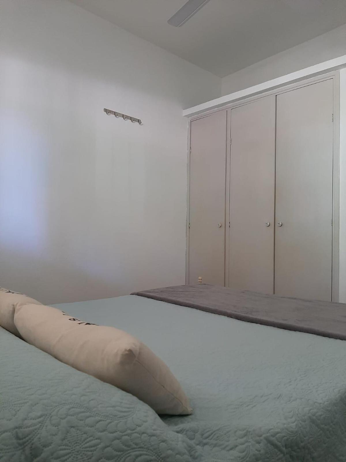 Casa a 3 cuadras del mar, amplio parrillero techado y cochera